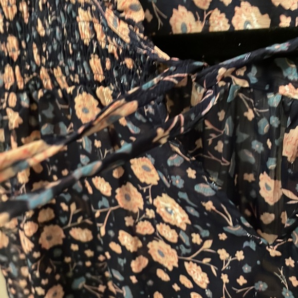 Almost boho blouse - Picture 9 of 10